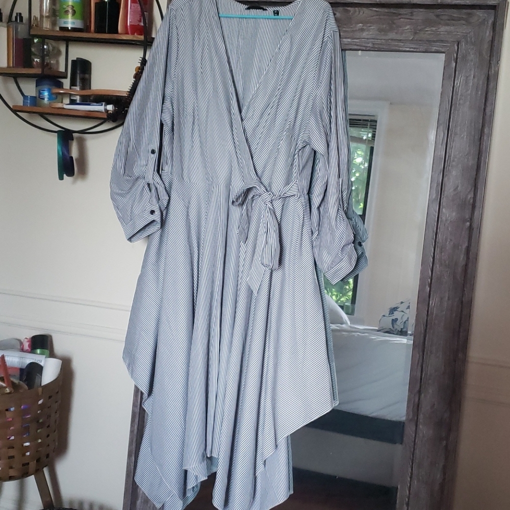 Polyester Summer dress. Never worn.